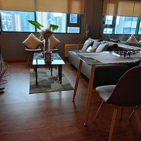 Loft Condo Beside Shangri-La Fort Manila Zewnętrze zdjęcie